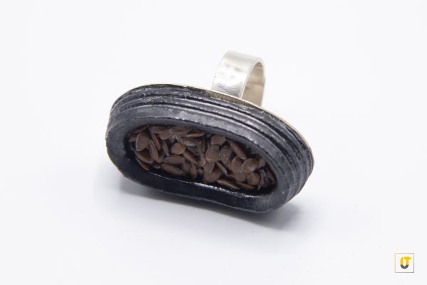 Vlas ring